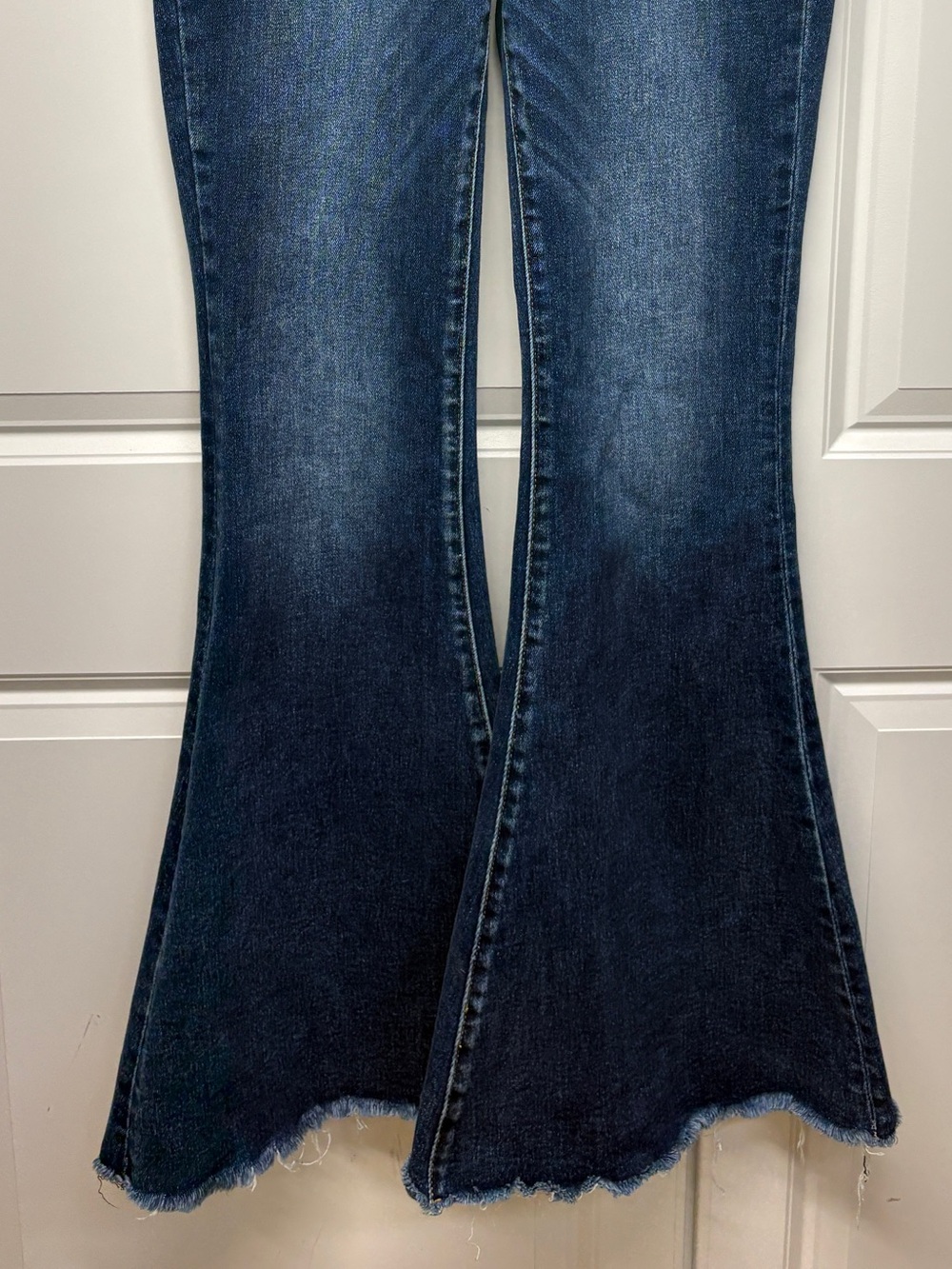 Flying Monkey High Rise Extreme Flare Jeans Dark Wash Raw Hem Size 29 BY4345L - Picture 4 of 16